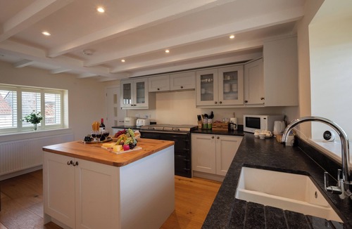 West Down House | Modern Barn Conversion | Hot Tub | Log Burners | Near Woolacombe & Croyde Beach
