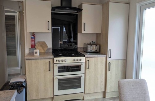 Crantock House | Modern Caravan 63 The Lea | Luxury Cornwall Holiday at Trevella Holiday Park