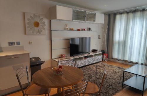 West End Apartment | Modern, City Centre 1 Bed, Ground Floor Apartment