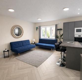Walmersley Apartment | Modern Comfort for Longer Stays in Bury, 2-Bedrooms