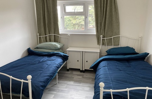 Yeading House | Modern, Comfortable Home minutes from Heathrow
