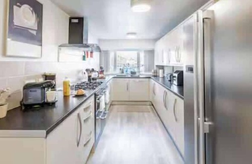 Burnage House | Modern Didsbury Retreat | Large Groups | Families|