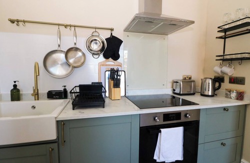 Campbeltown Cottage | MODERN FLAT - MAIN ST, CAMPBELTOWN, family friendly in Campbeltown