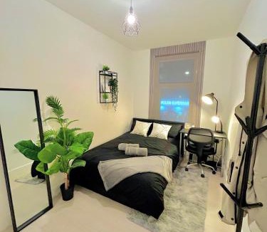 St. Leonard's Apartment | Modern Serviced Studio in London