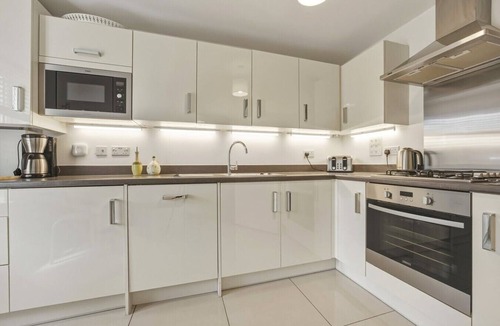 Cambridge House | Modern & Stylish 2 bed home close to Cambridge