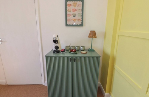 Amlwch Cottage | MONA VIEW, pet friendly, with a garden in Amlwch