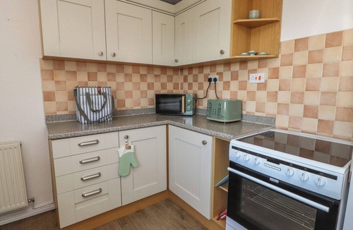 Amlwch Cottage | MONA VIEW, pet friendly, with a garden in Amlwch