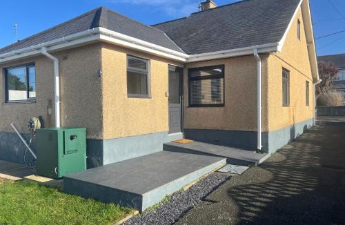 Edern House | Morannedd