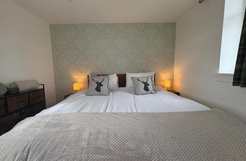 Bannockburn House | Muirside Cottage