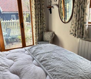 Westleton Bed & Breakfast | Mulleys Cottage (Bed and Breakfast)