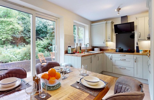 Conwy Cottage | Muriau Tref - Three Bedroom Cottage, Sleeps 4