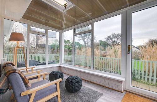 Port-Eynon House | Murmur Y Llanw - Two Bedroom House, Sleeps 5