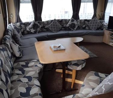 Chapel Saint Leonards Apartment | MV203 3 bedroom Deluxe caravan