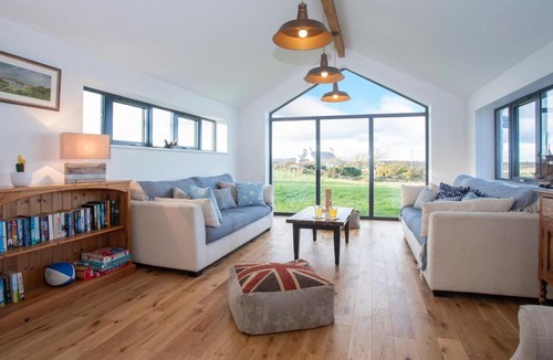 Rhoscolyn House | Mwythus