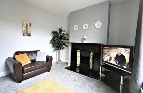 Gloucester Apartment | Nelson By The Docks Serviced Apartments by Roomsbooked