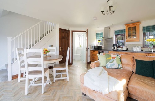 Par Cottage | Nestled in an elevated position with sweeping views across the Luxulyan Valley.
