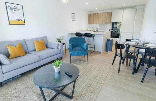 Cheadle Apartment | NEW Luxury South Manchester Flat