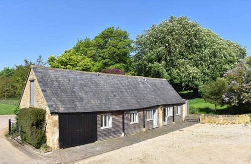 Chipping Campden Cottage | New: Shepherd's Snug Cosy Cottage For 2, Cotswold escape at Mickleton Hills Farm