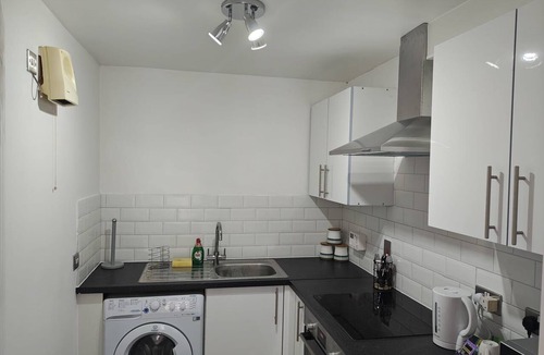 Gravesend Apartment | *NEW* Thames Riverside Retreat!