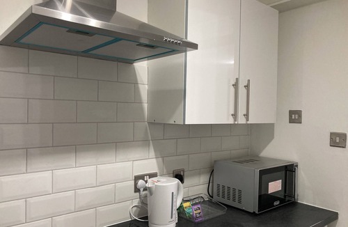 Gravesend Apartment | *NEW* Thames Riverside Retreat!