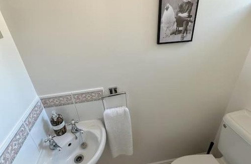 North Moreton Apartment | Newly refurbished 2 bed- Didcot