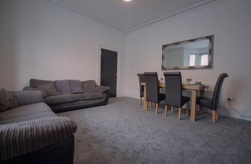 Sunderland House | Nice full house located 5 minute walk from Sunderland city centre