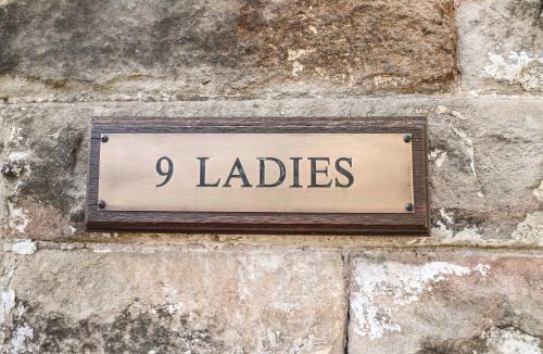 Birchover House | Nine Ladies
