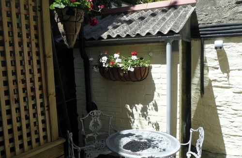 Mevagissey House | No.19 - 2 Bed Cottage on SW Coastal path-Outstanding Harbour Views & Parking