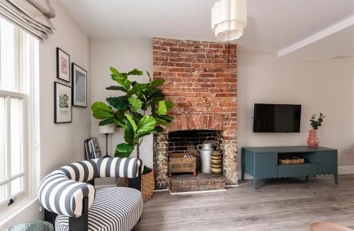 Whitstable House | Nomad's Cottage, Whitstable