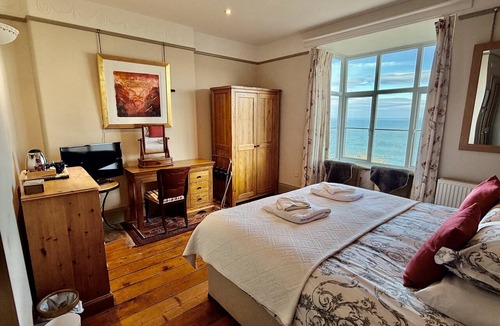 Lynton Bed & Breakfast | North Walk House
