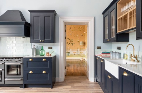 Thornhill Villa | Nuthatch House - Eleven Bedroom Villa, Sleeps 24