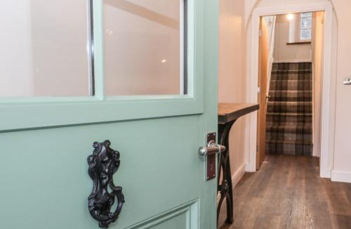 Bowness-on-Windermere House | Oak Cottage