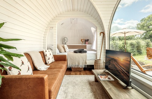 Cymau House | Oak Mead