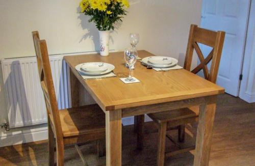 Leven House | Oak Tree Cottage