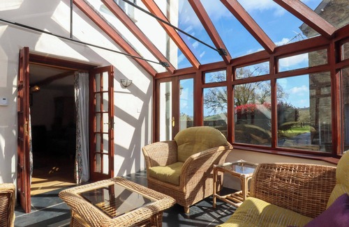 Totnes Cottage | Oak Tree