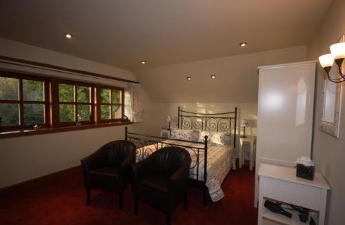 Balmaha Hotel | Oak Tree Inn