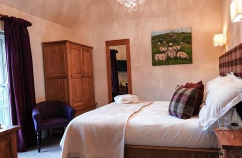 Scawton Hotel | Oak Tree Inn