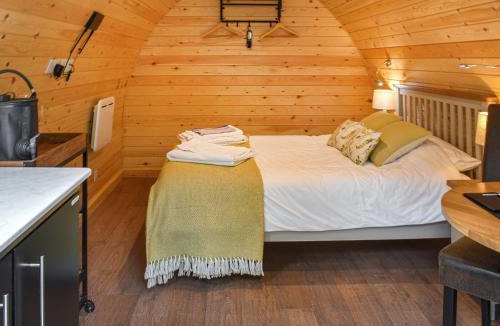 Upper Dicker House | Oak Uk44264