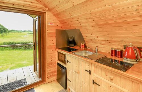 Llanddeusant House | Oak View