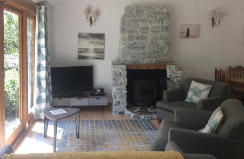Yelland House | Oaktree Cottage