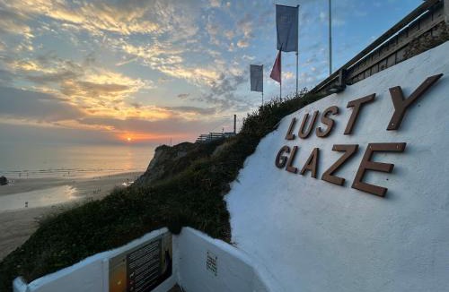 Lusty Glaze Apartment | Ocean View Beach Rd