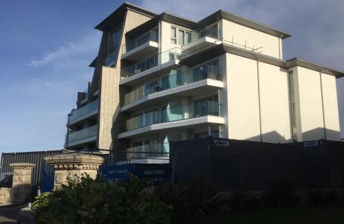Lusty Glaze Apartment | Ocean View Beach Rd