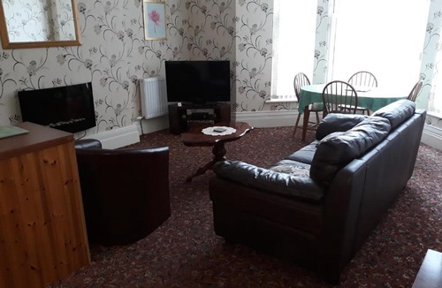 Rhyl Apartment | Ocean View