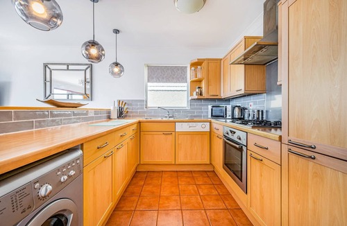 Pevensey Villa | Oceanfront Villa with Beach Access