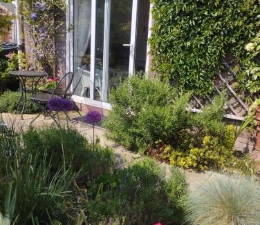 Leamington Spa Apartment | Offa Hideaway