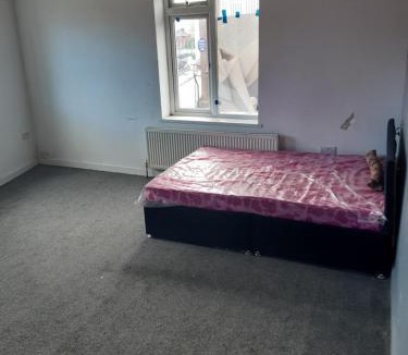 Bolton Apartment | OG Box