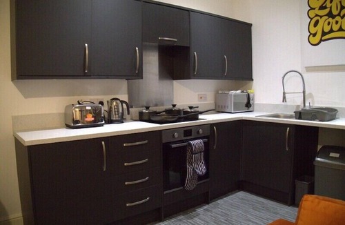 Hull Old Town Apartment | Old Dutch Embassy by Guestz