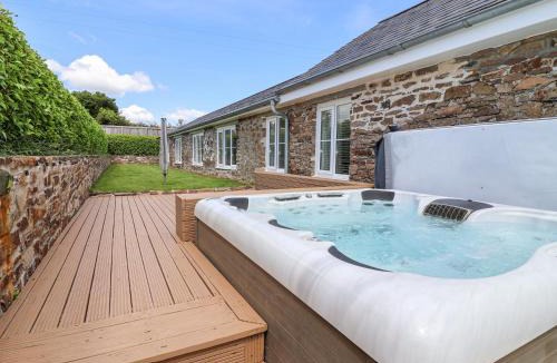 Saltash House | Old Orchard Barn