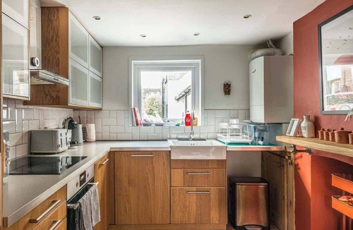 Ramsgate House | Old Post Office | Family House | Games room | Bar