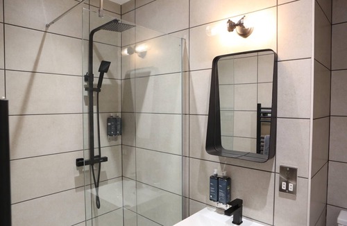 Spetchley Apartment | Old Rectifying House Superior Apartment